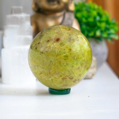 Salotinio opalo sfera