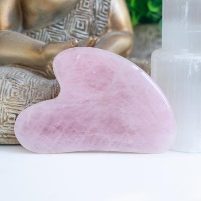 Gua sha rožinio kvarco masažinis akmuo