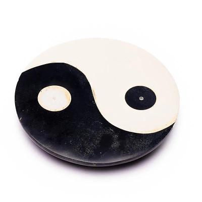 Smilkalų laikiklis „Yin Yang“ – muilo akmuo (10 cm)