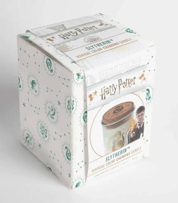 Harry Potter spalvą keičianti žvakė „Slytherin“ – Insight Editions