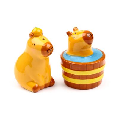 „Capybara“ keramikos druskos ir pipirų rinkinys