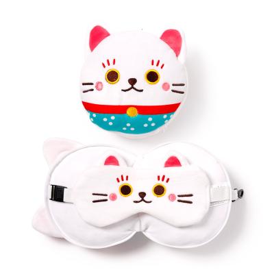 „Relaxeazzz“ „Maneki Neko“ laimės katės pliušinė kelioninė pagalvėlė ir akių kaukė