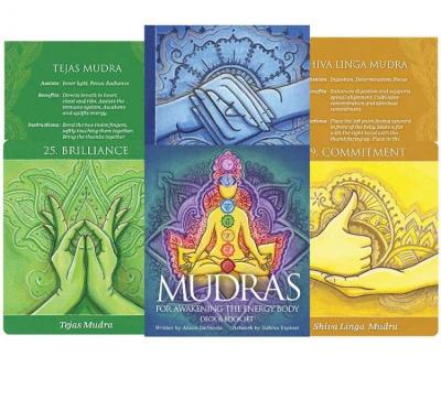 Mudras for Awakening the Energy Body meditacinės kortos ir knyga US Games Systems